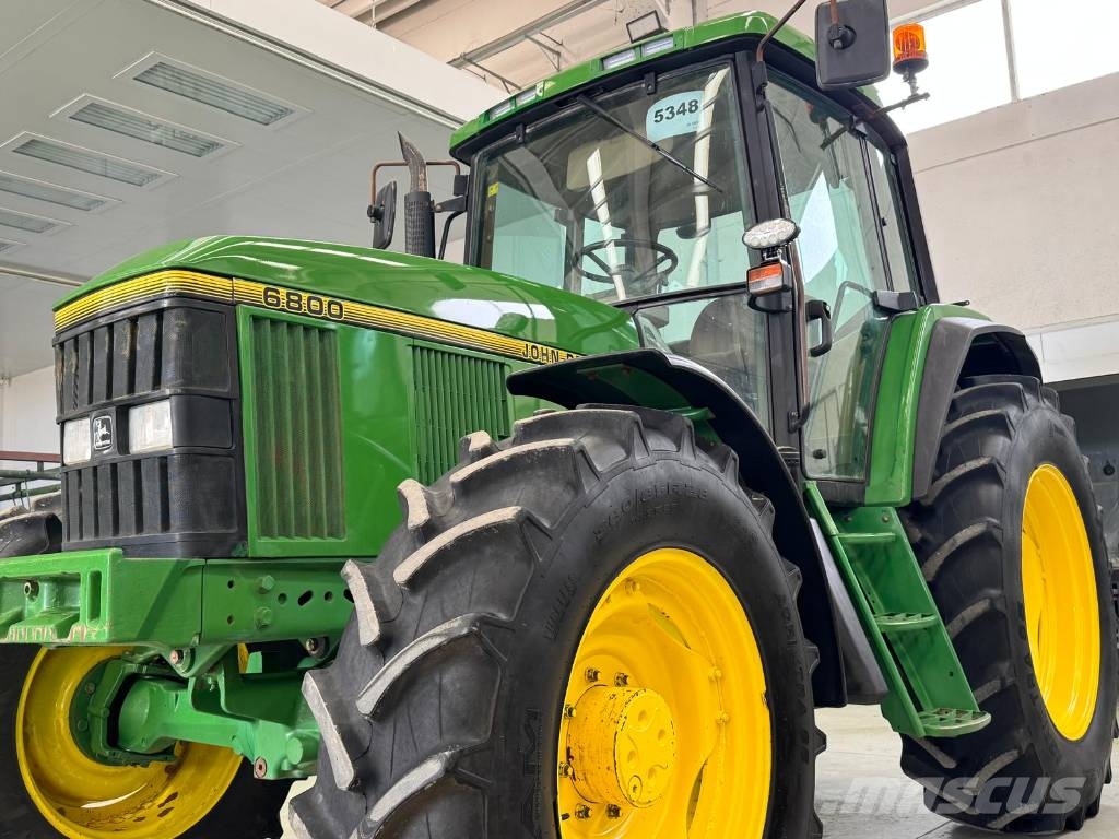 John Deere 6800 الجرارات