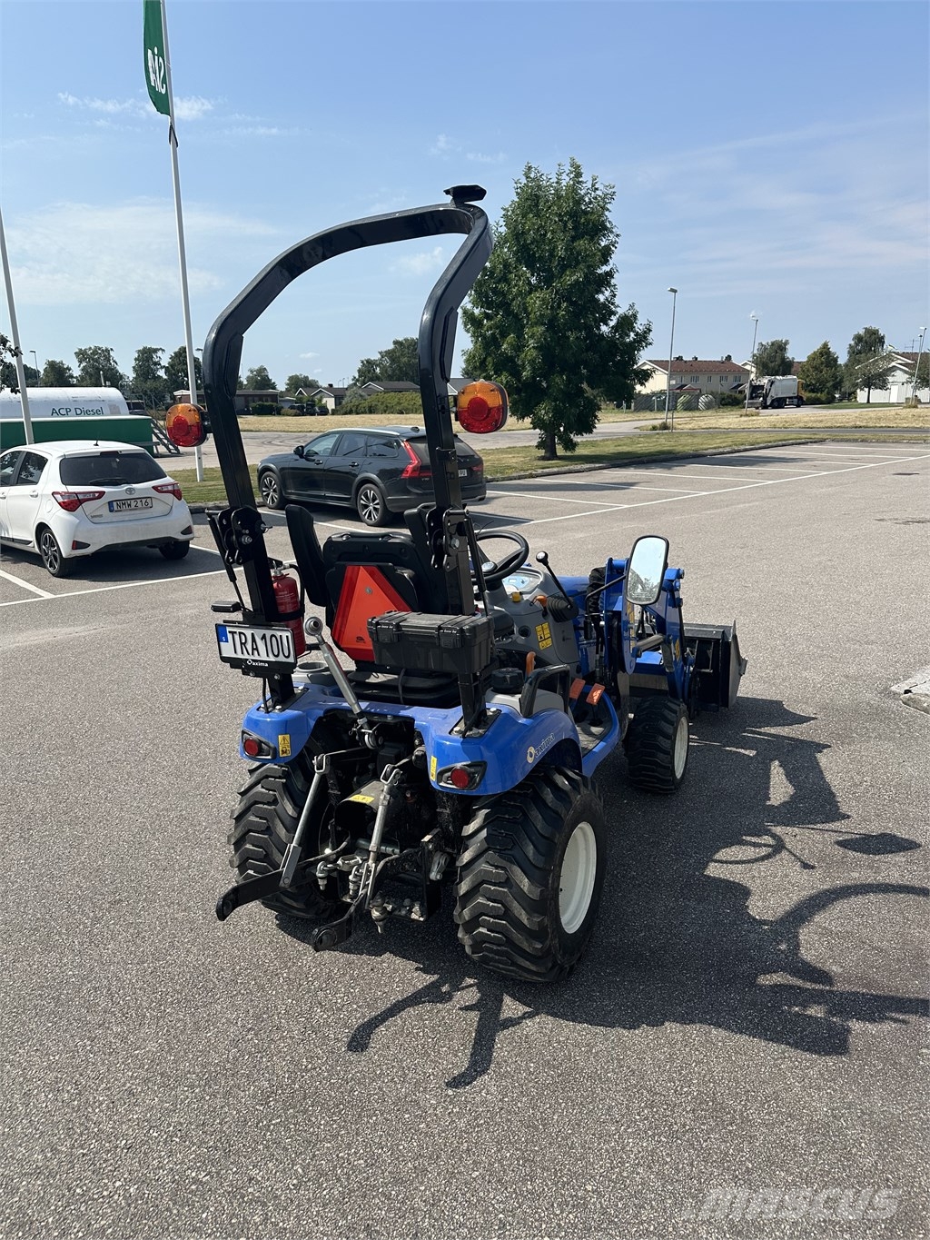 New Holland Boomer 25 C Tractores