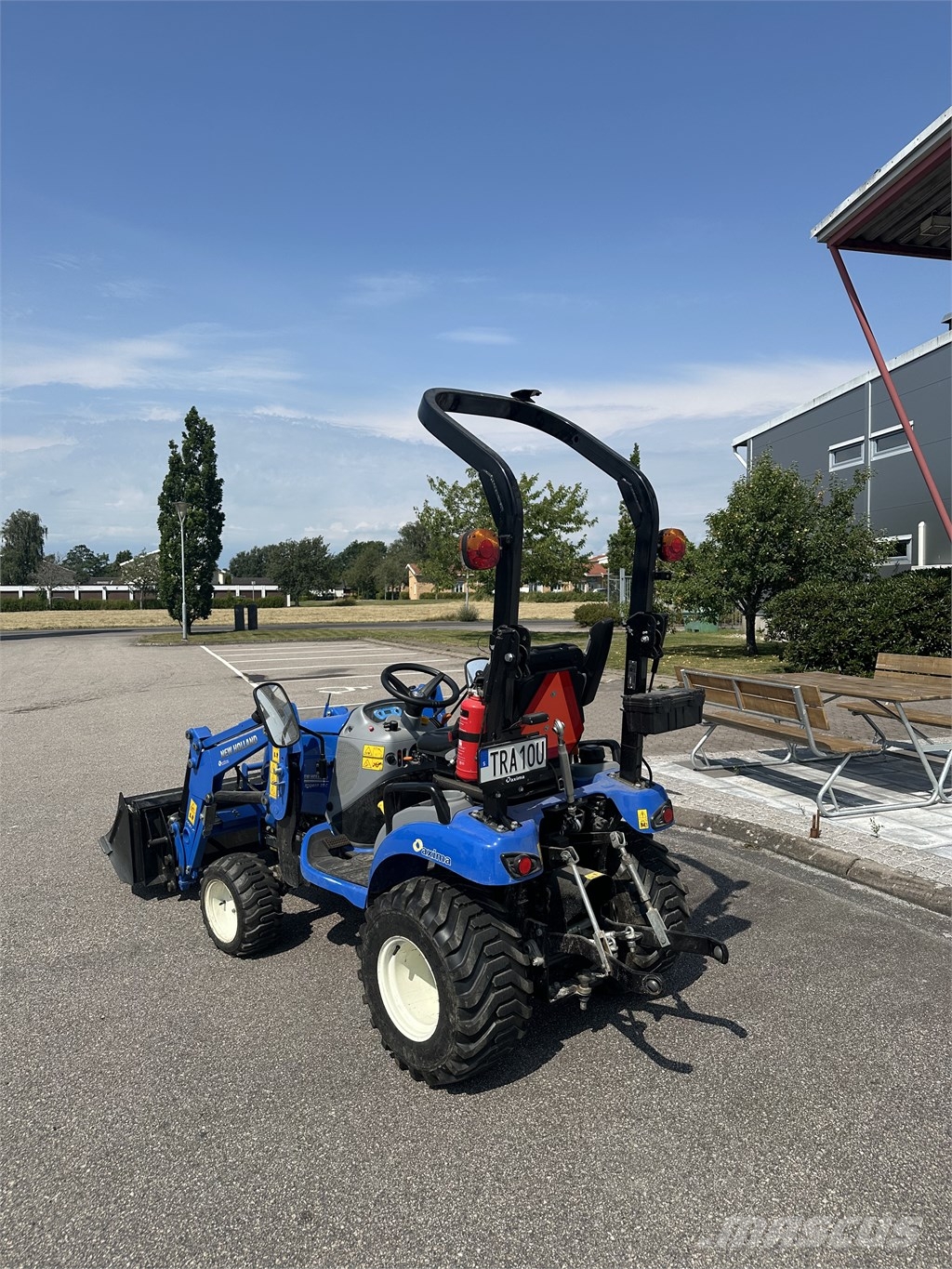 New Holland Boomer 25 C Tractores