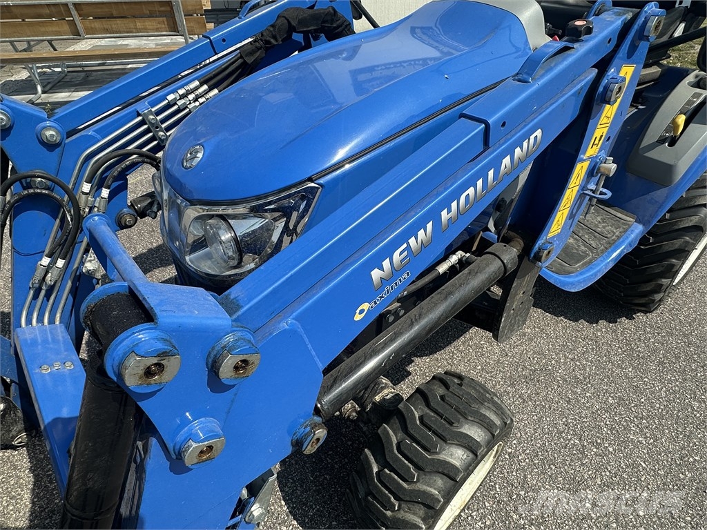 New Holland Boomer 25 C Tractores