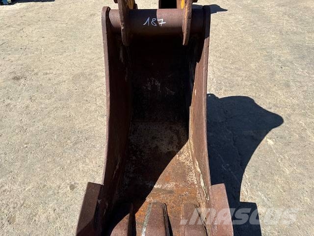 CAT 225 - 700 mm Retroexcavadoras