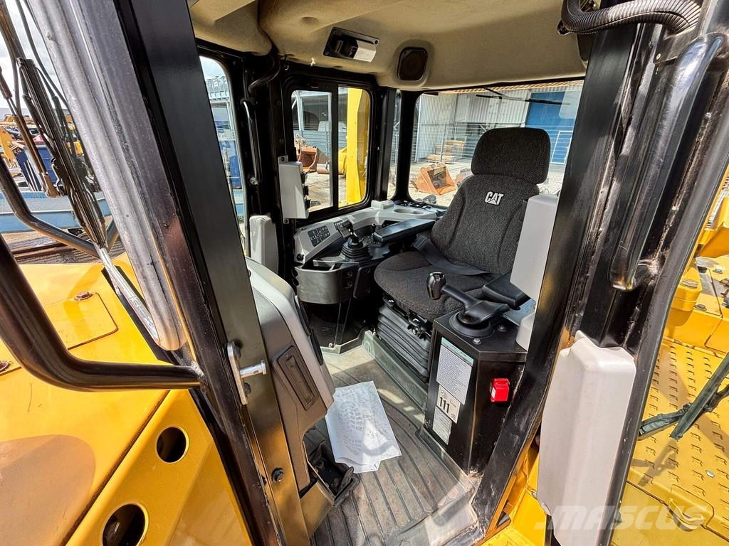 CAT D6T LGP Crawler dozers