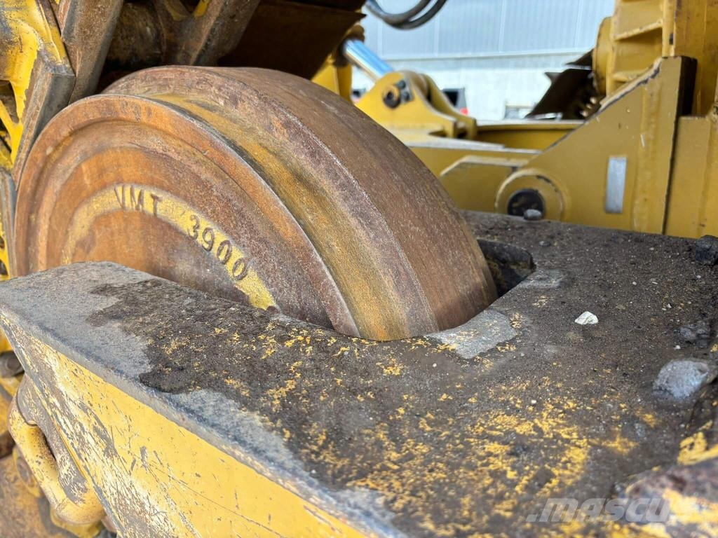 CAT D6T LGP Crawler dozers