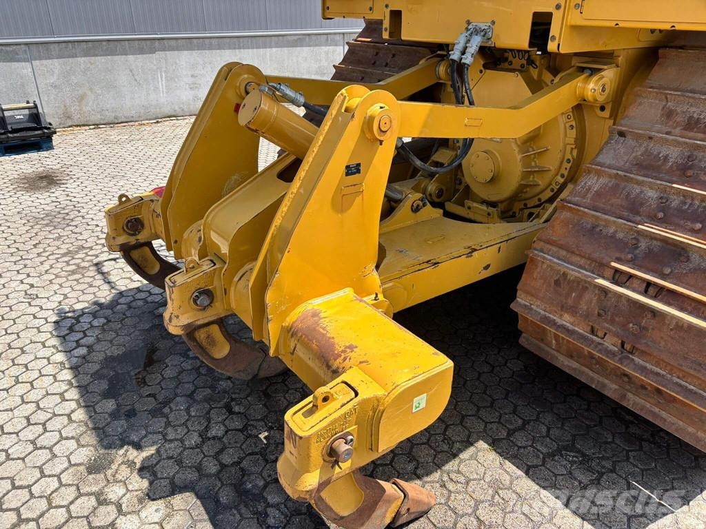 CAT D6T LGP Crawler dozers