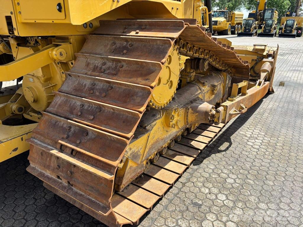 CAT D6T LGP Crawler dozers