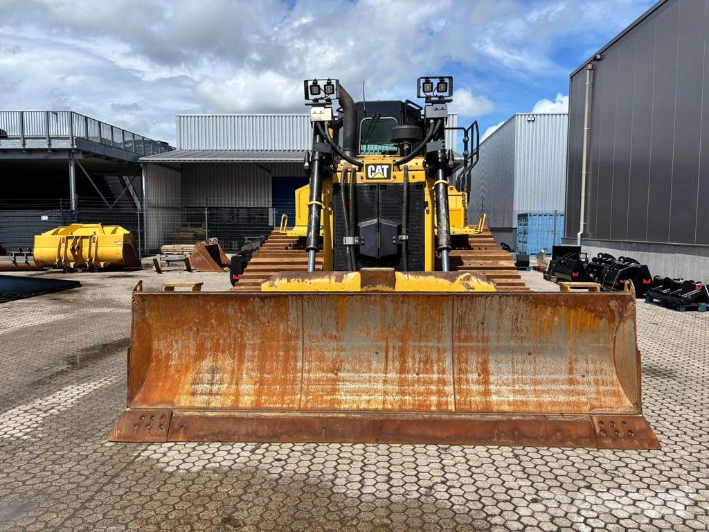 CAT D6T LGP Crawler dozers