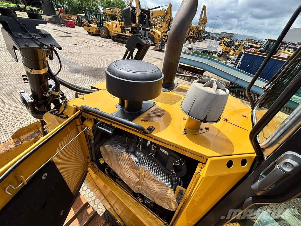 CAT D6T LGP Crawler dozers