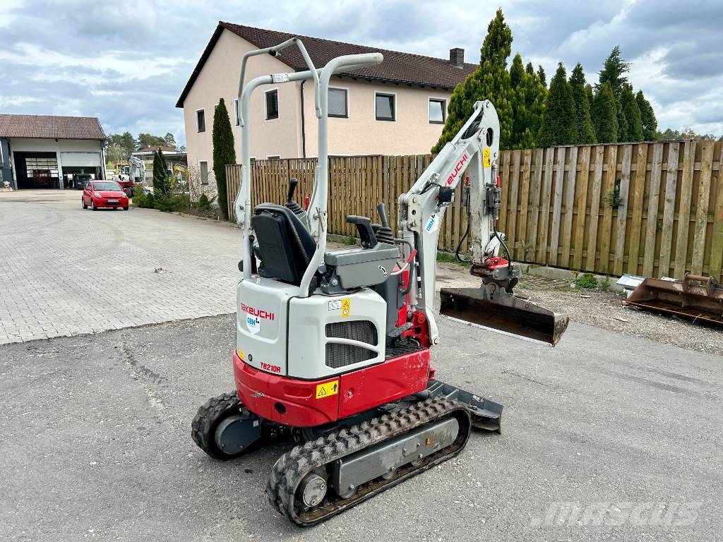 Takeuchi TB 210R V1 小型挖土機/掘鑿機<7t(小型挖掘機)