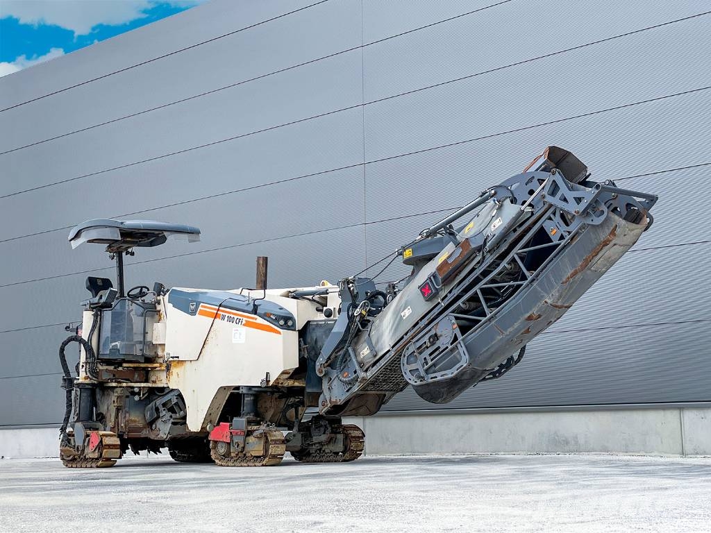 Wirtgen W 100 CFI Asfalta dzesēšanas iekārtas
