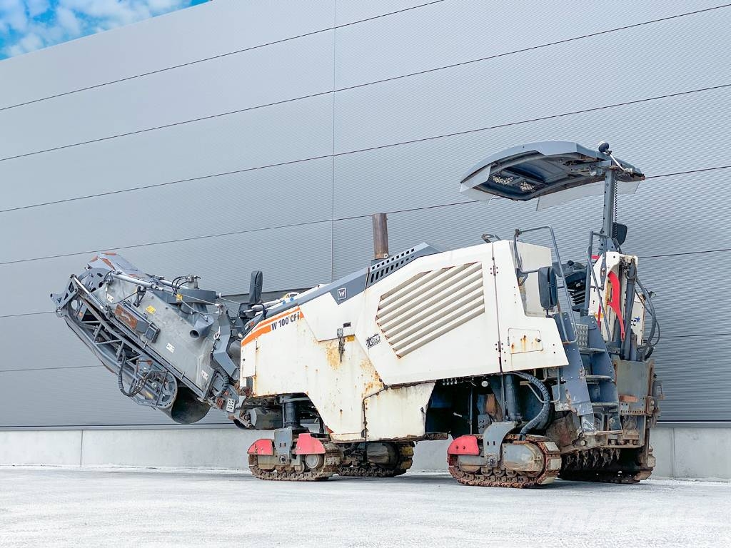 Wirtgen W 100 CFI Asfalta dzesēšanas iekārtas