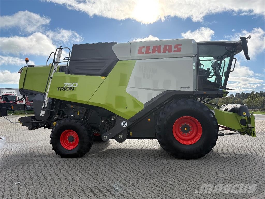 CLAAS TRION 750 *370 Trommelstunden* Combine harvesters