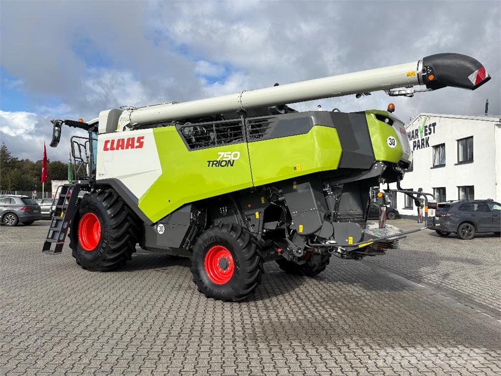 CLAAS TRION 750 *370 Trommelstunden* Combine harvesters