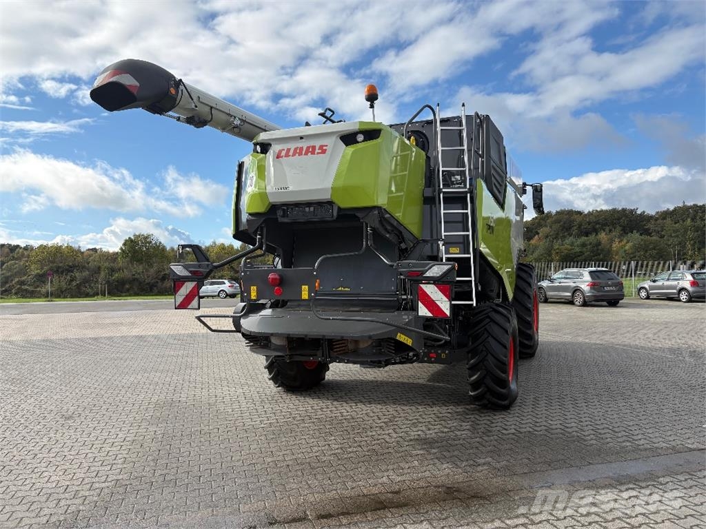 CLAAS TRION 750 *370 Trommelstunden* Combine harvesters