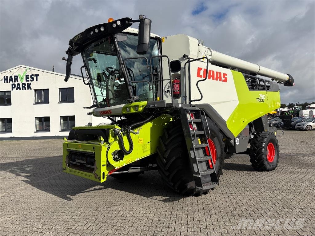 CLAAS TRION 750 *370 Trommelstunden* Combine harvesters