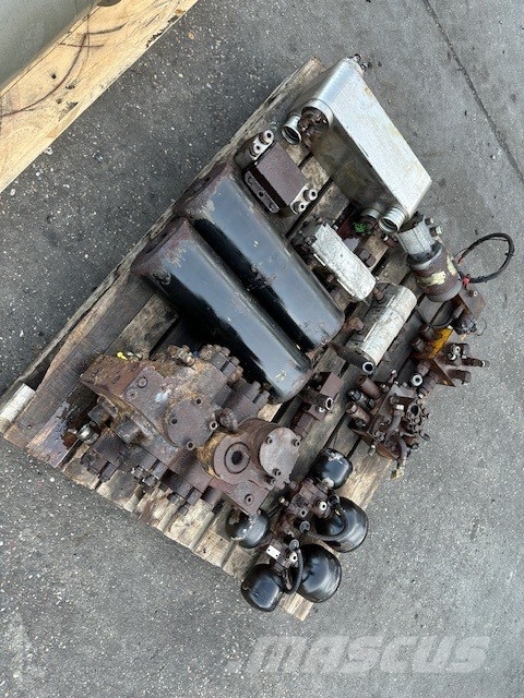 Volvo L 180 E HYDRAULIC PARTS COMPLET Hydraulik