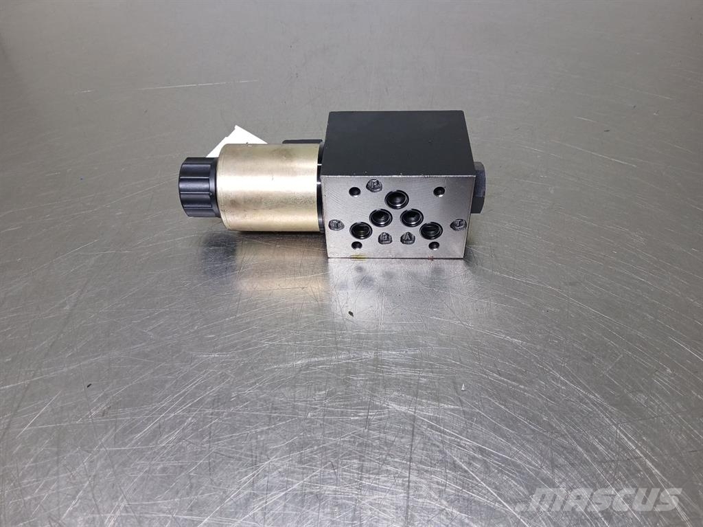 Parker D3W20HNKW30 - NG10 4/2 Valve 12V هيدروليات