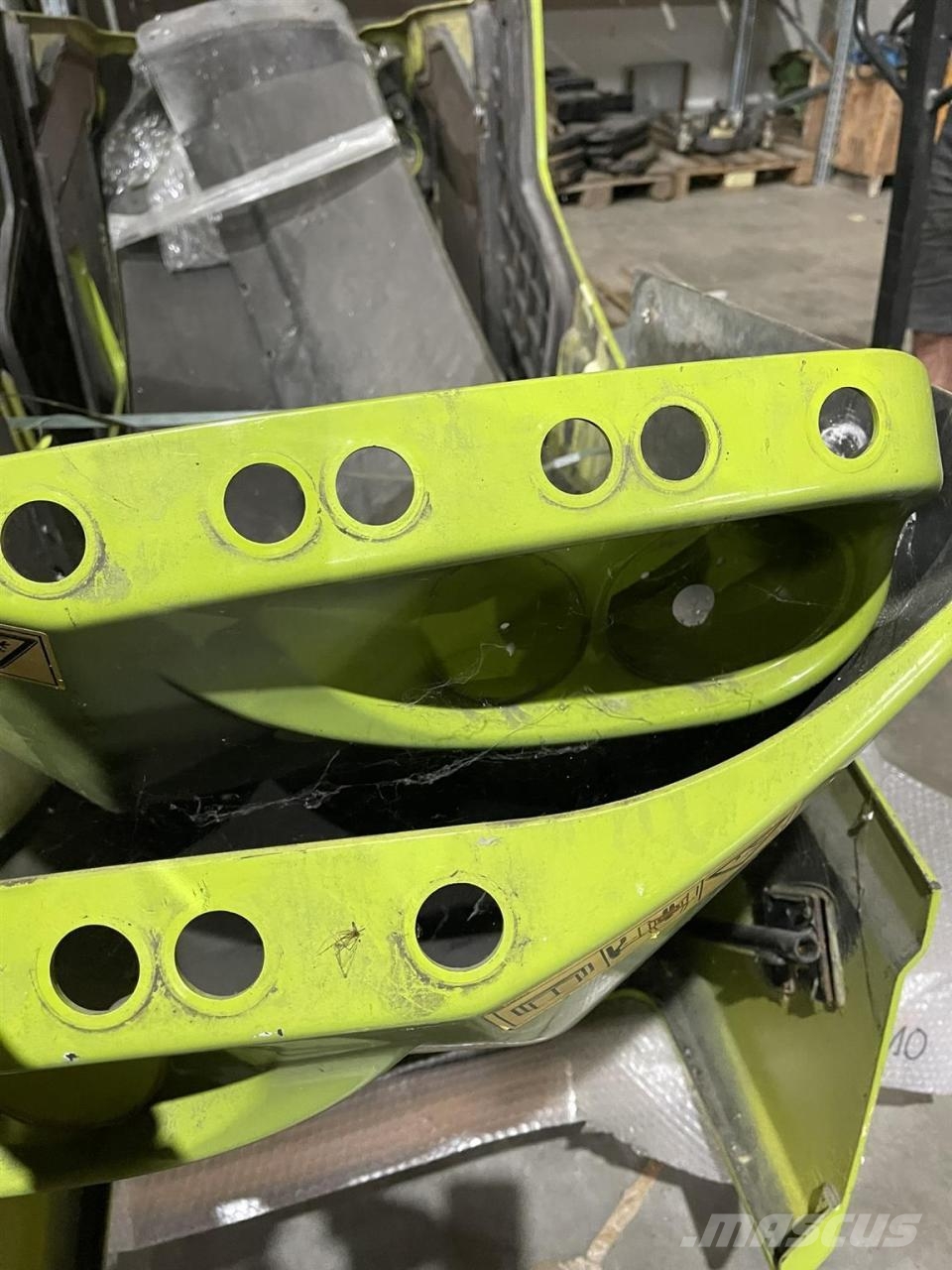 CLAAS Axion 820 Motorhaube Kotflügel Seitendeckel Other tractor accessories