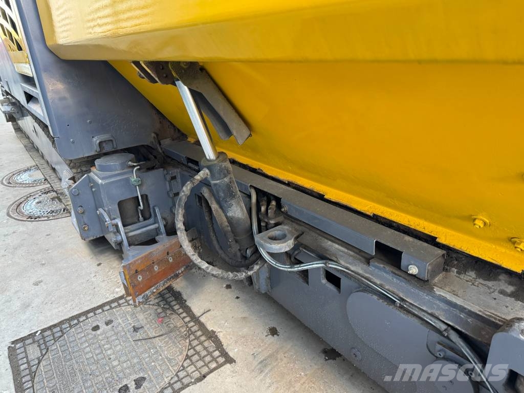 Bomag BMF 2500 S Asfaltafwerkmachines
