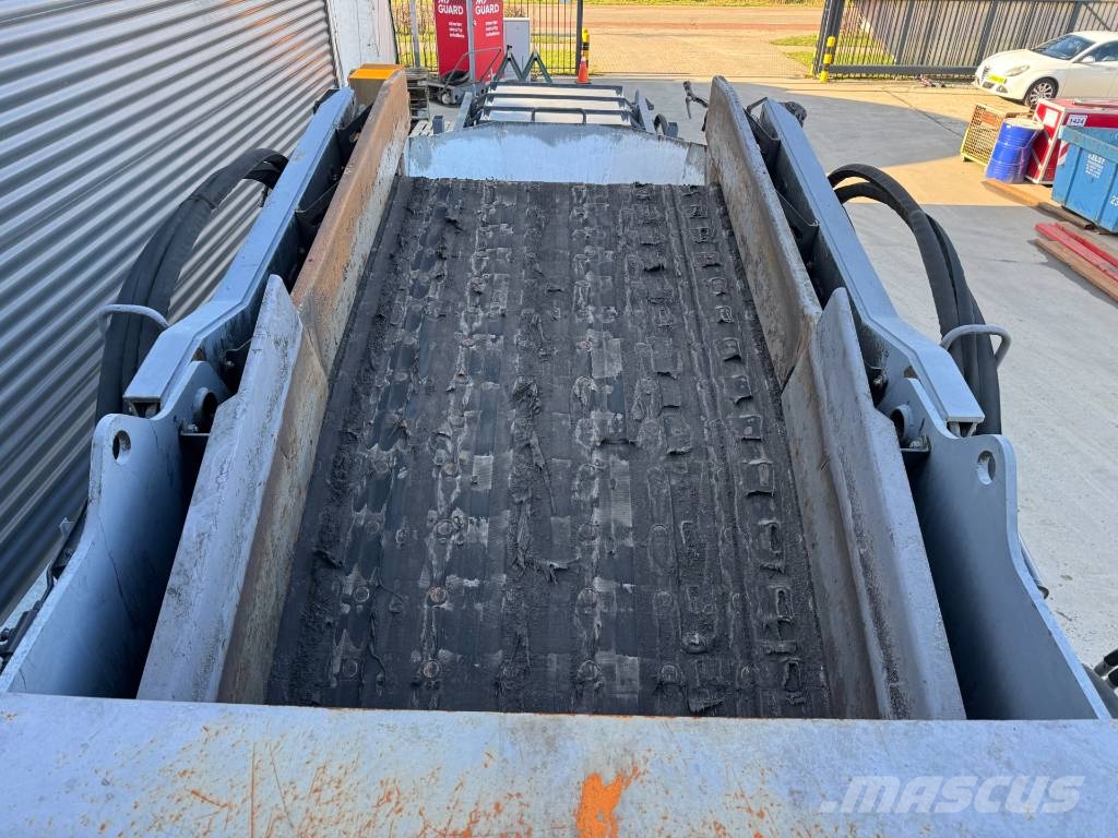 Bomag BMF 2500 S Asfaltafwerkmachines