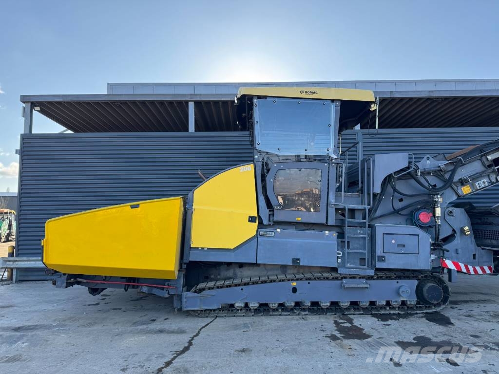 Bomag BMF 2500 S Asfaltafwerkmachines