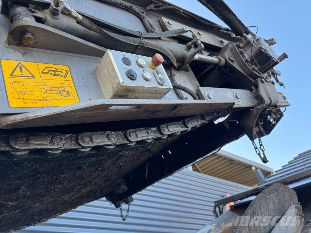 Bomag BMF 2500 S Asfaltafwerkmachines