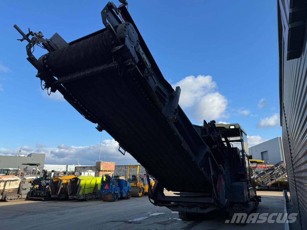 Bomag BMF 2500 S Asfaltafwerkmachines