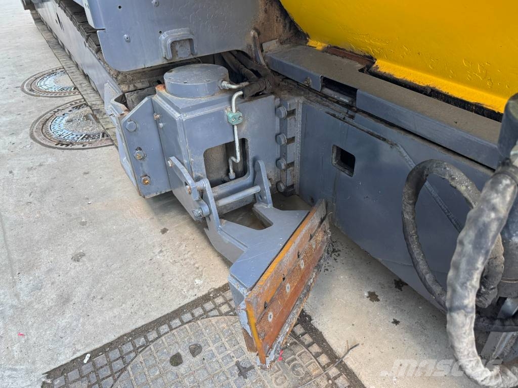 Bomag BMF 2500 S Asfaltafwerkmachines