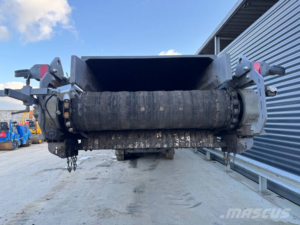 Bomag BMF 2500 S Asfaltafwerkmachines