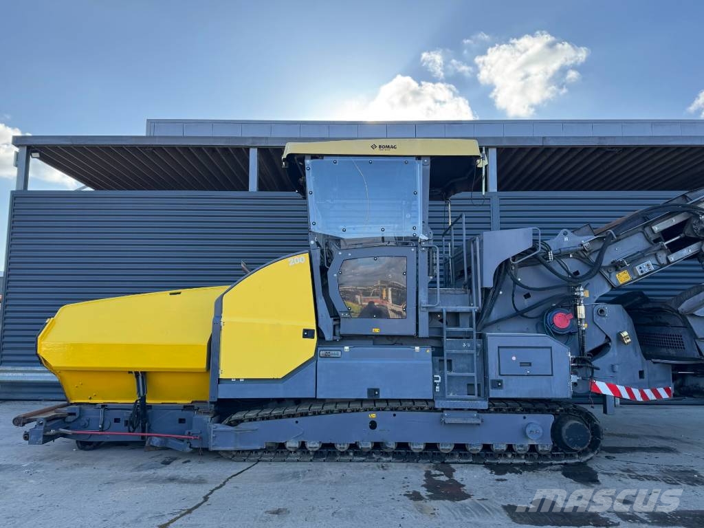 Bomag BMF 2500 S Asfaltafwerkmachines