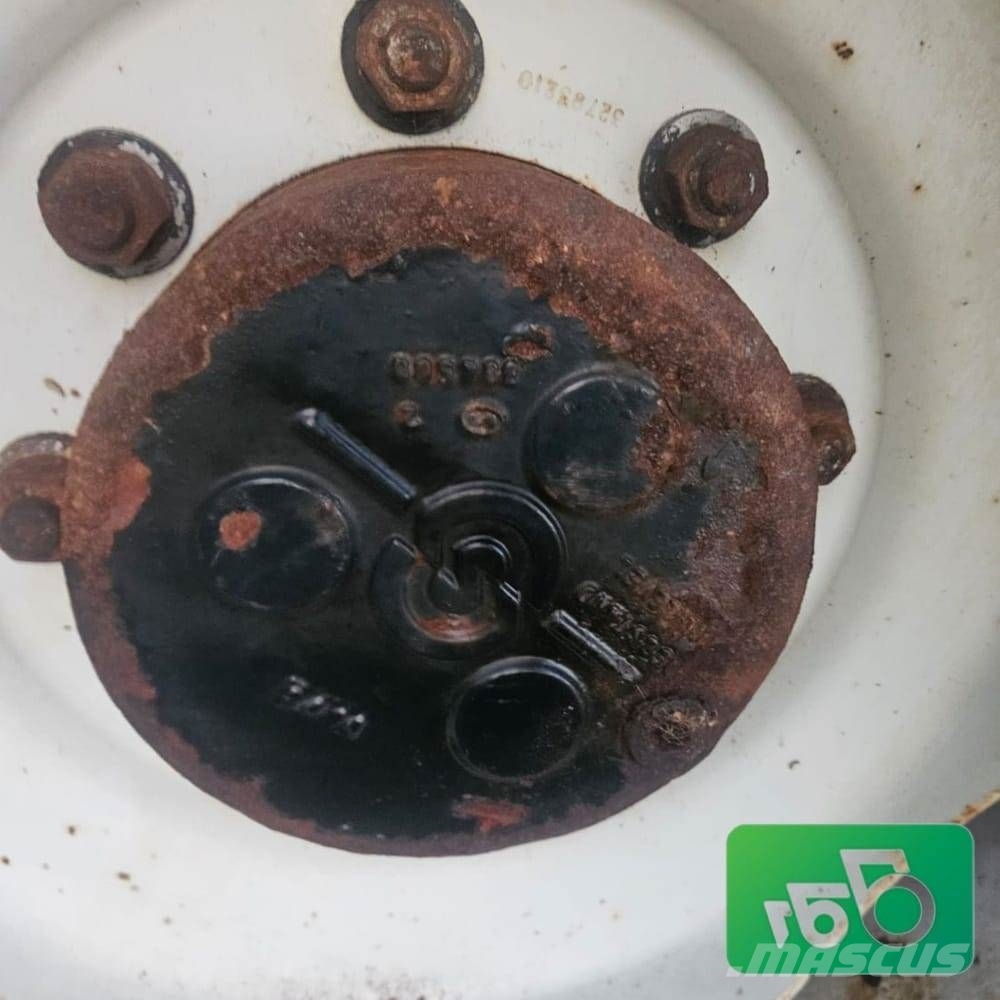 Valmet 8350. Parts 拖拉机/农用车