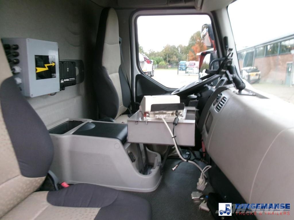 Renault Premium 270 4x2 fuel tank 13.8 m3 / 4 comp Tankwagen
