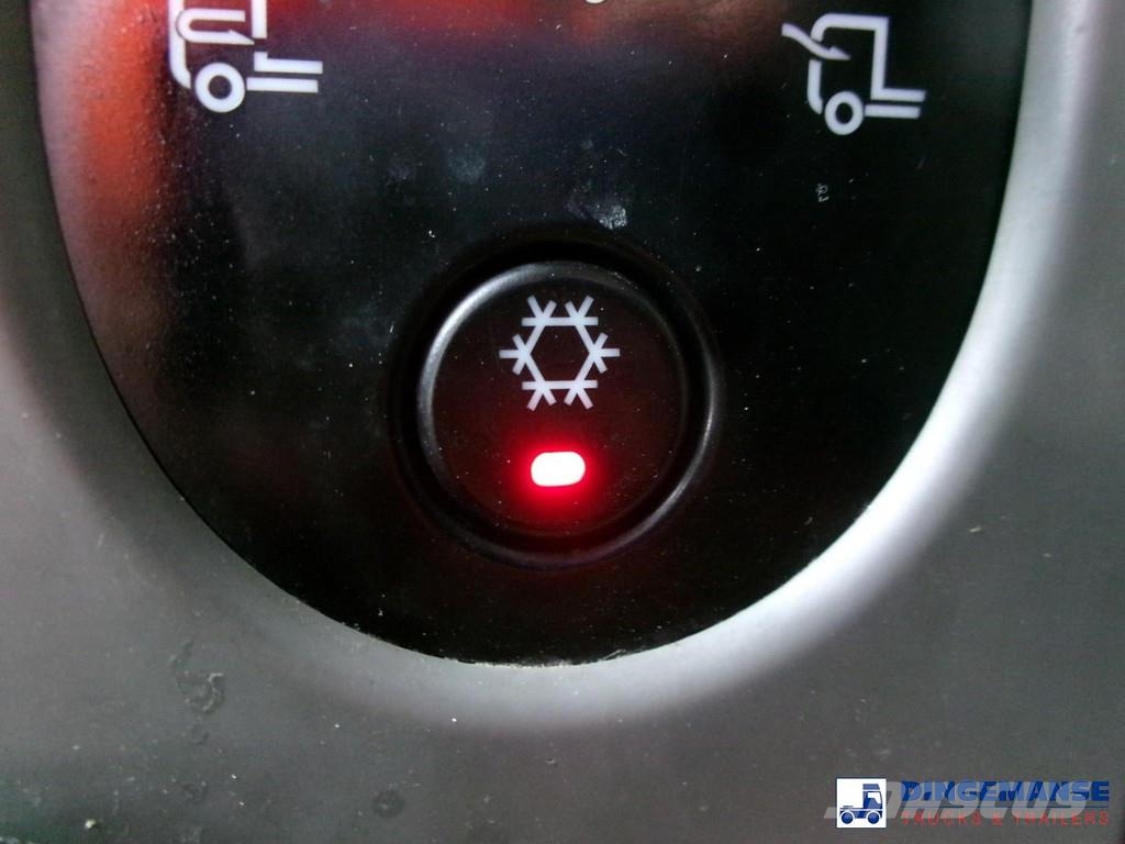 Renault Premium 270 4x2 fuel tank 13.8 m3 / 4 comp Tankwagen