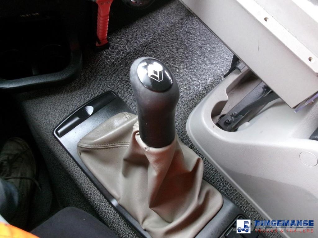 Renault Premium 270 4x2 fuel tank 13.8 m3 / 4 comp Tankwagen
