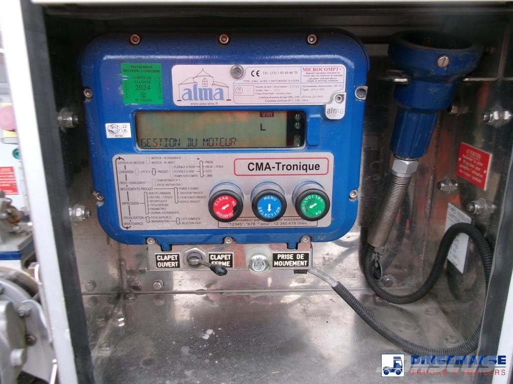 Renault Premium 270 4x2 fuel tank 13.8 m3 / 4 comp Tankwagen
