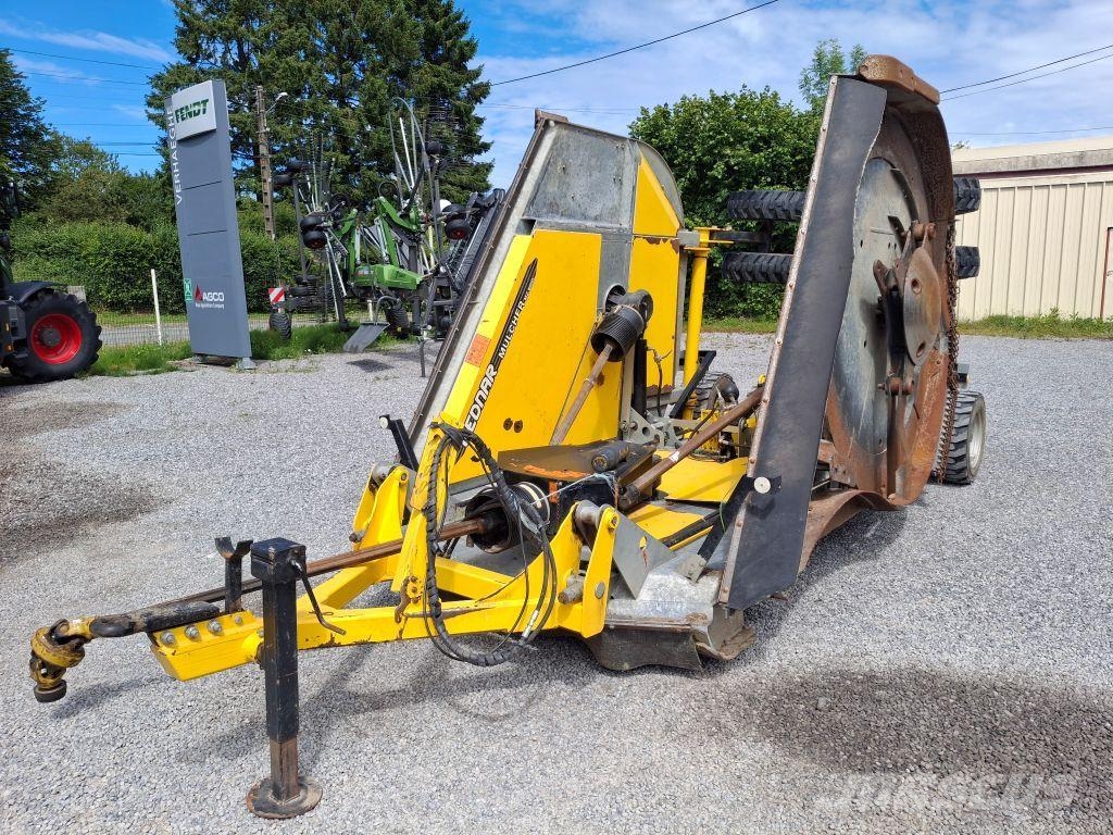 Bednar Mulcher MZ6000 جراشات
