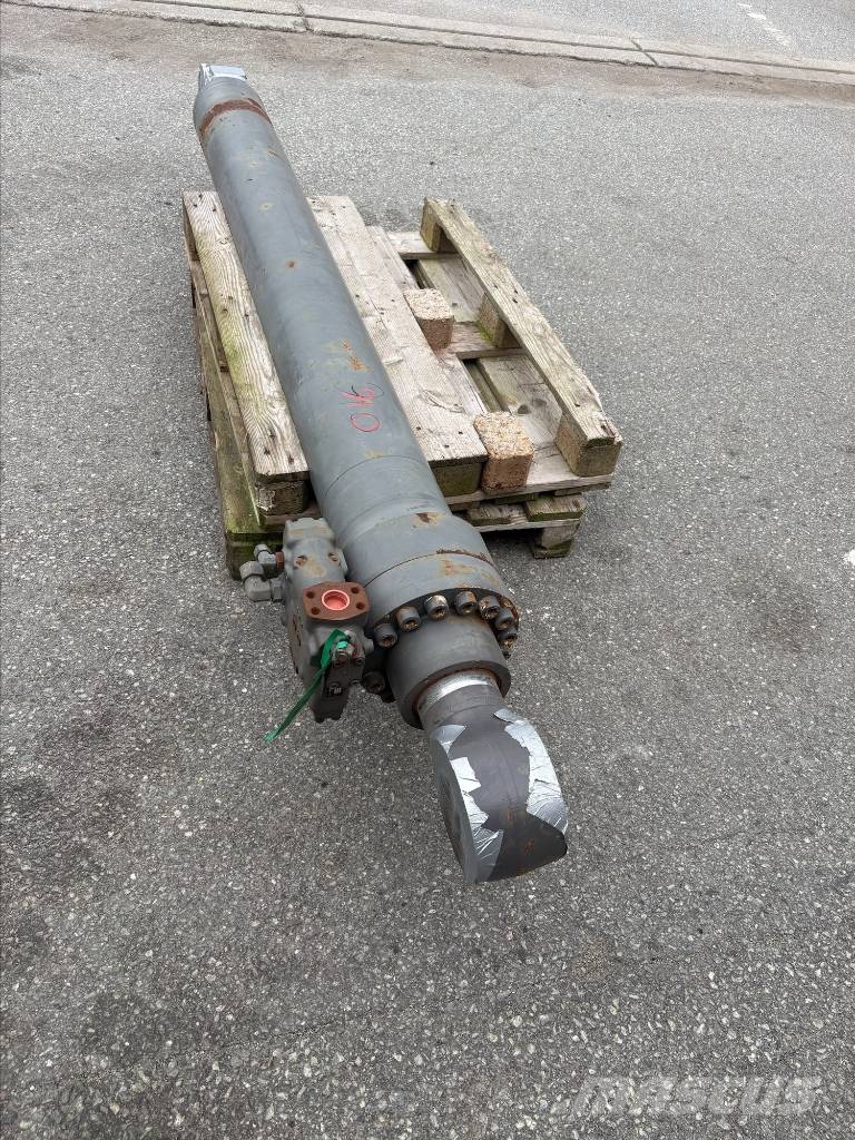 Volvo EC480 Stick / Arm Cylinder – 14736353 Hydraulik