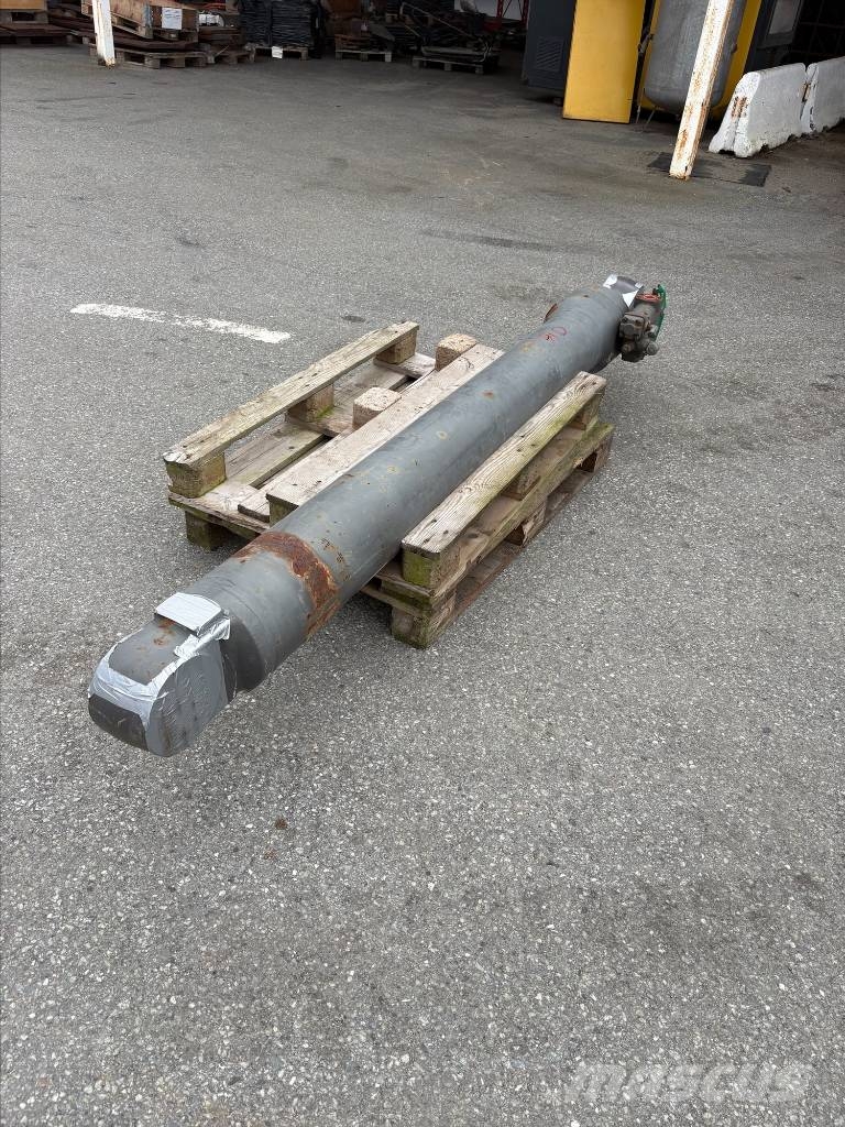 Volvo EC480 Stick / Arm Cylinder – 14736353 Hydraulik