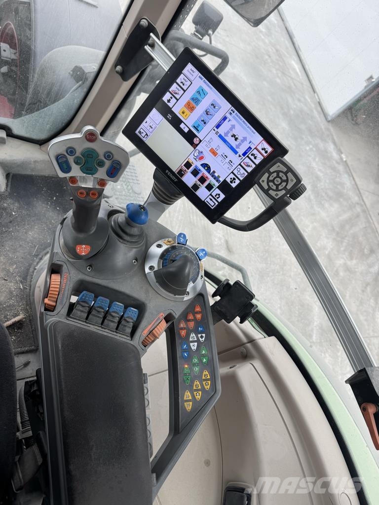 Fendt 824 VARIO PROFI + Traktoriai