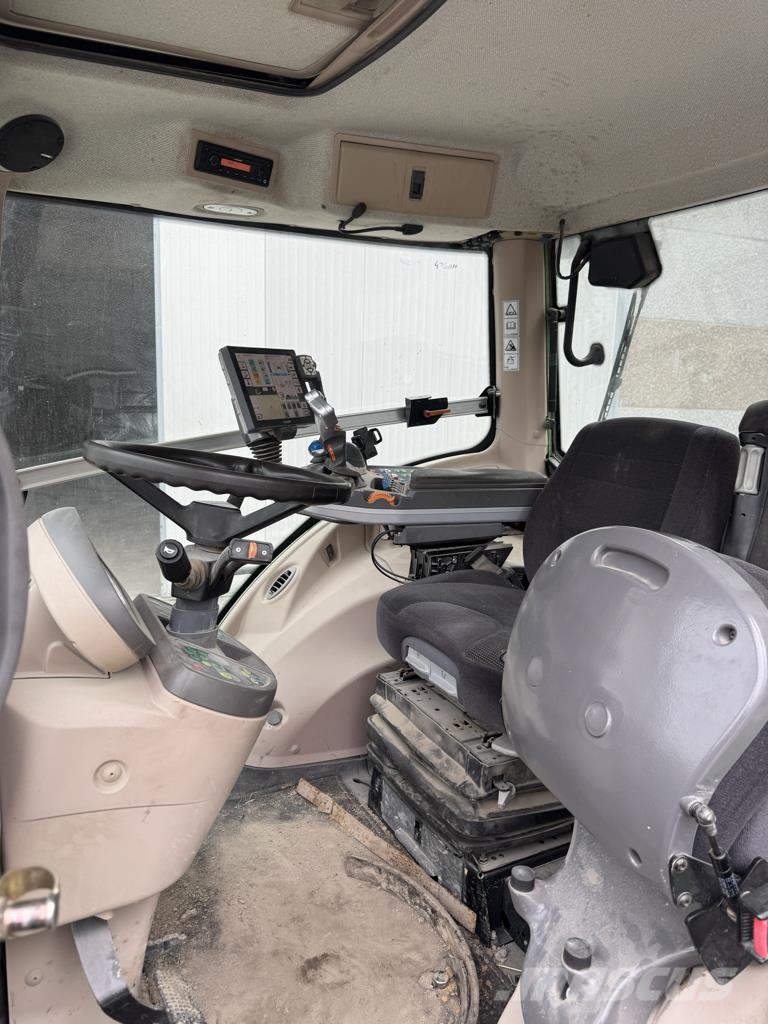 Fendt 824 VARIO PROFI + Трактори