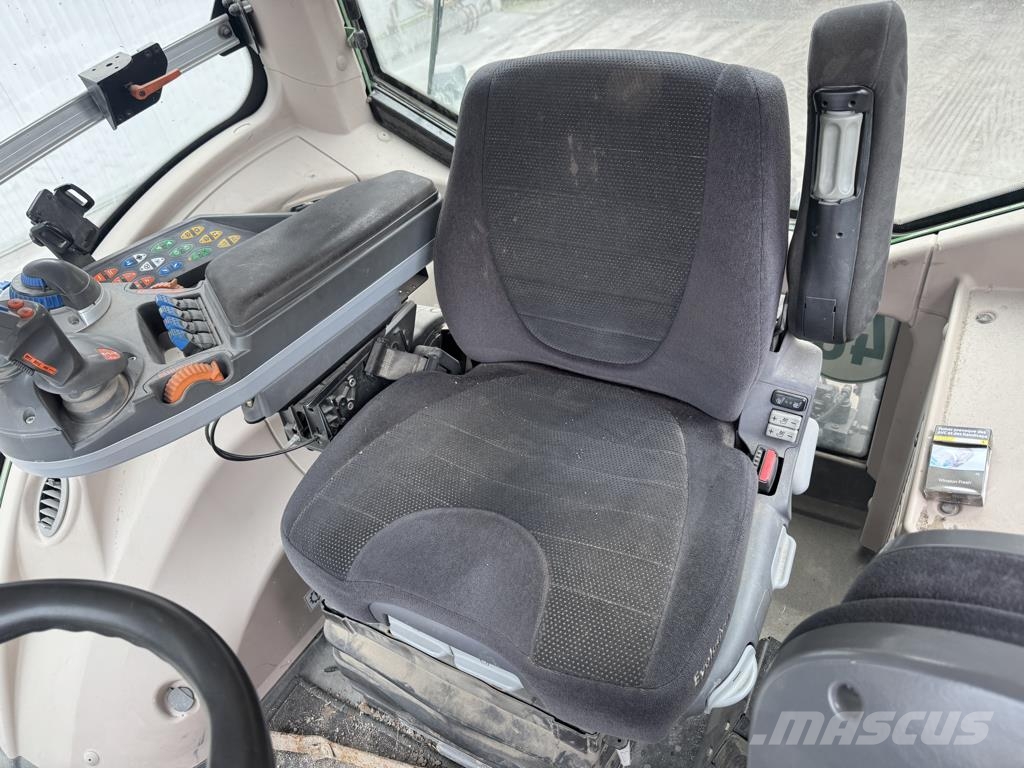 Fendt 824 VARIO PROFI + Трактори