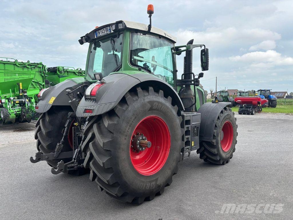 Fendt 824 VARIO PROFI + MOTEUR NEUF トラクター