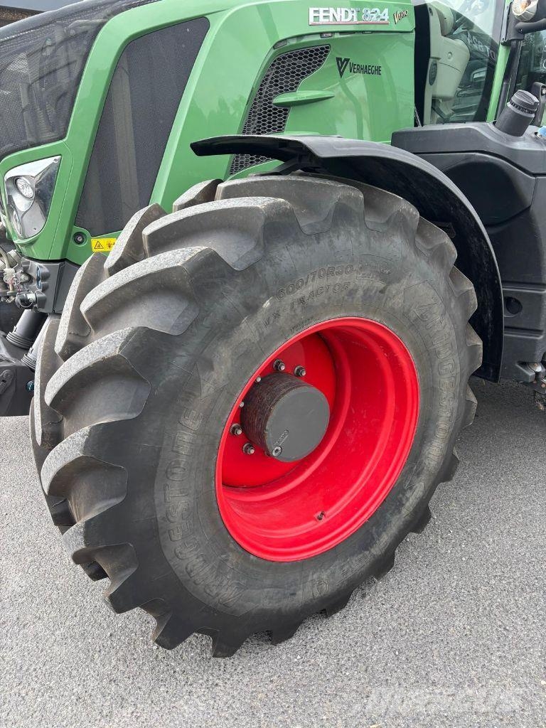 Fendt 824 VARIO PROFI + MOTEUR NEUF Traktorer