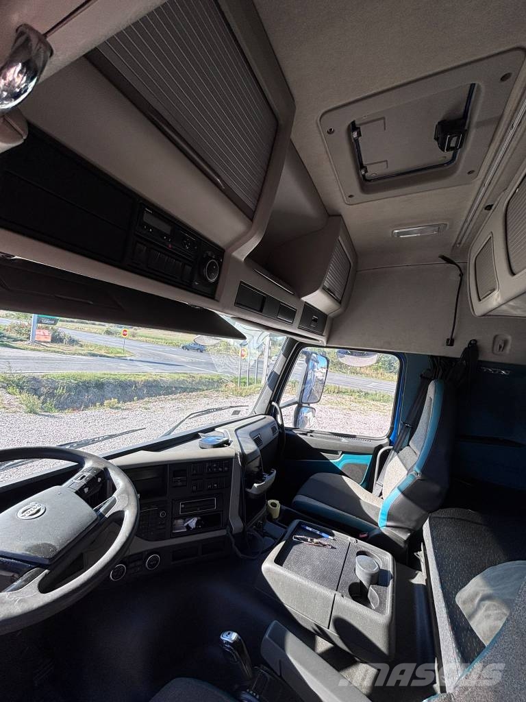 Volvo FM وحدات الجر