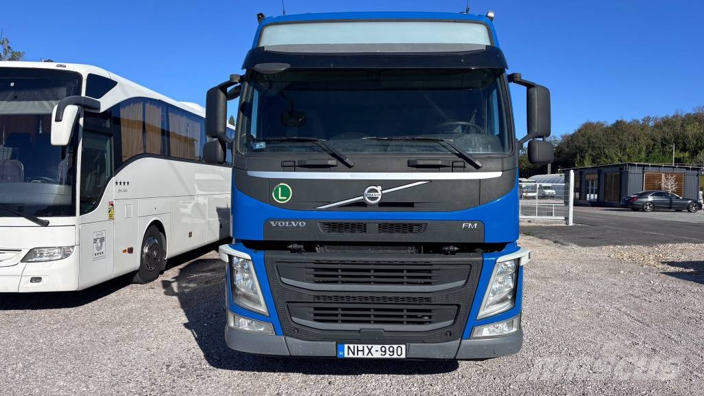 Volvo FM وحدات الجر