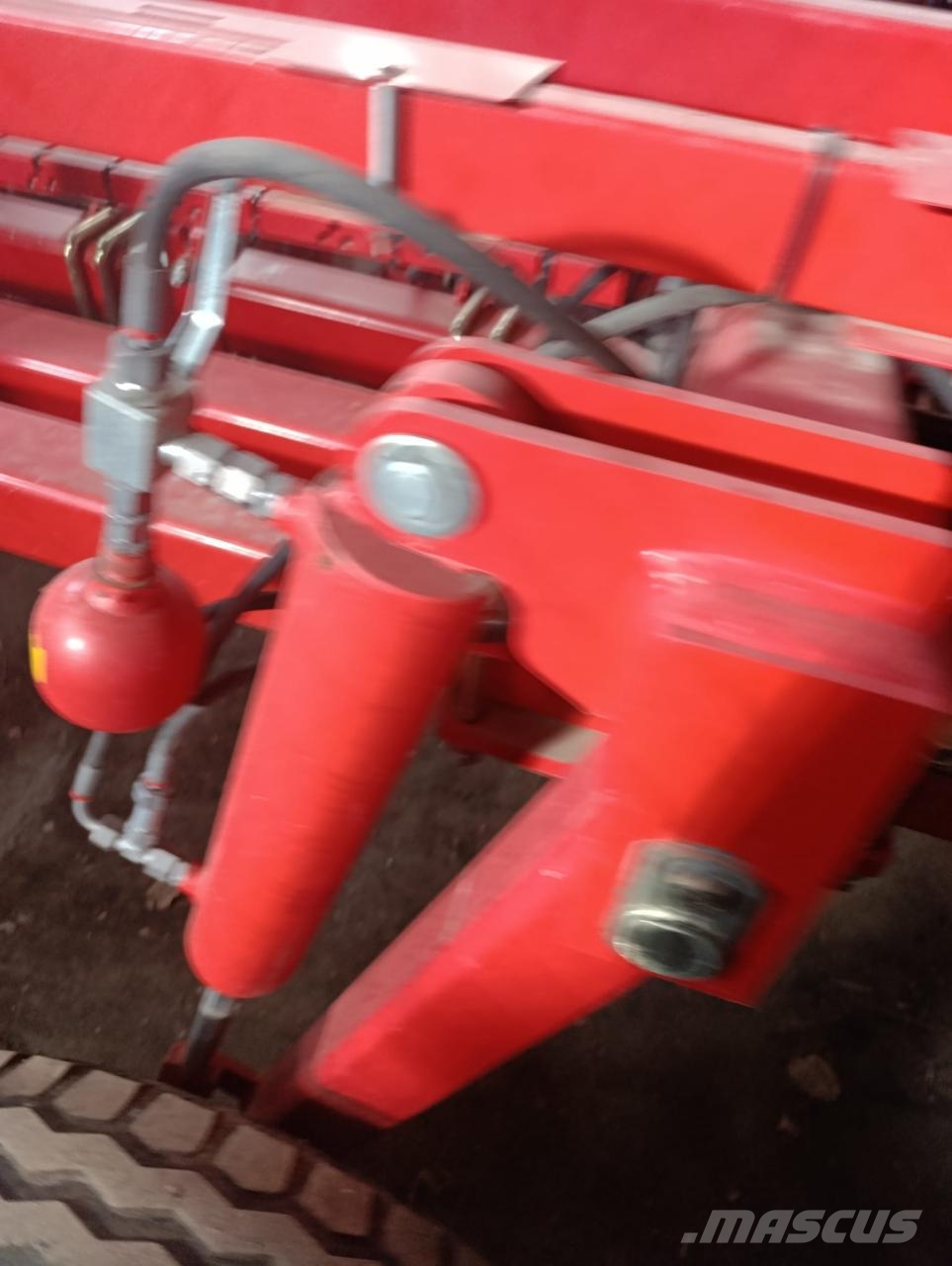 Kverneland Monopill e-drive II 24 Reihen Präzisionssaatmaschinen