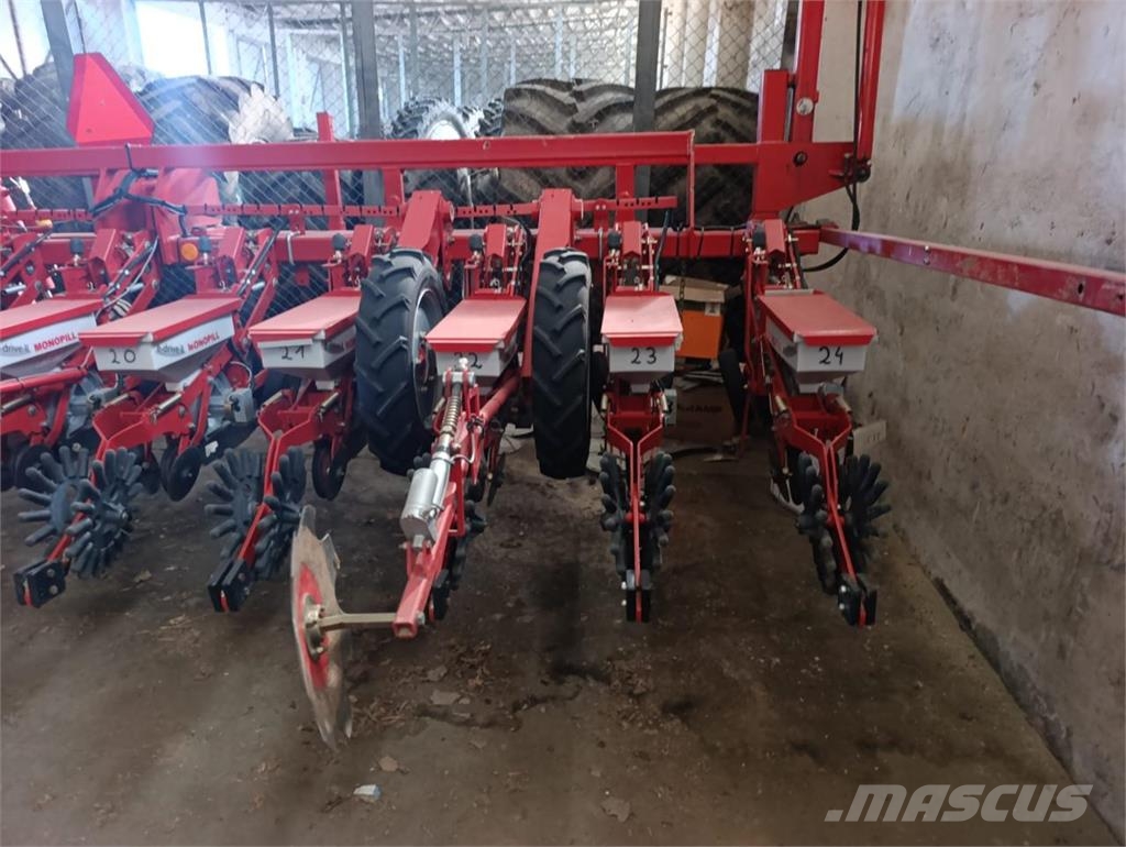 Kverneland Monopill e-drive II 24 Reihen Präzisionssaatmaschinen