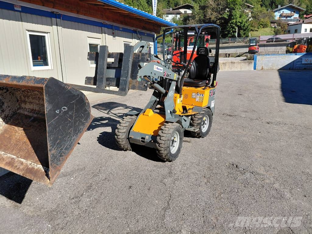 GiANT G 1200 Φορτωτάκια