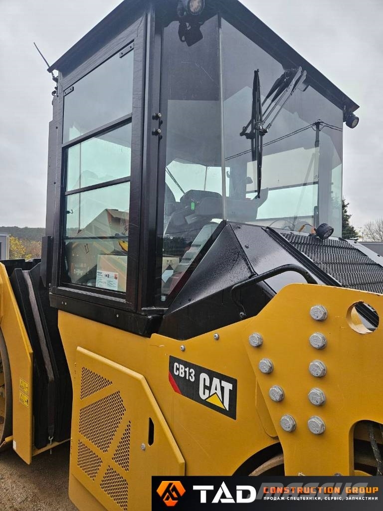 CAT CB 13 其他压路机