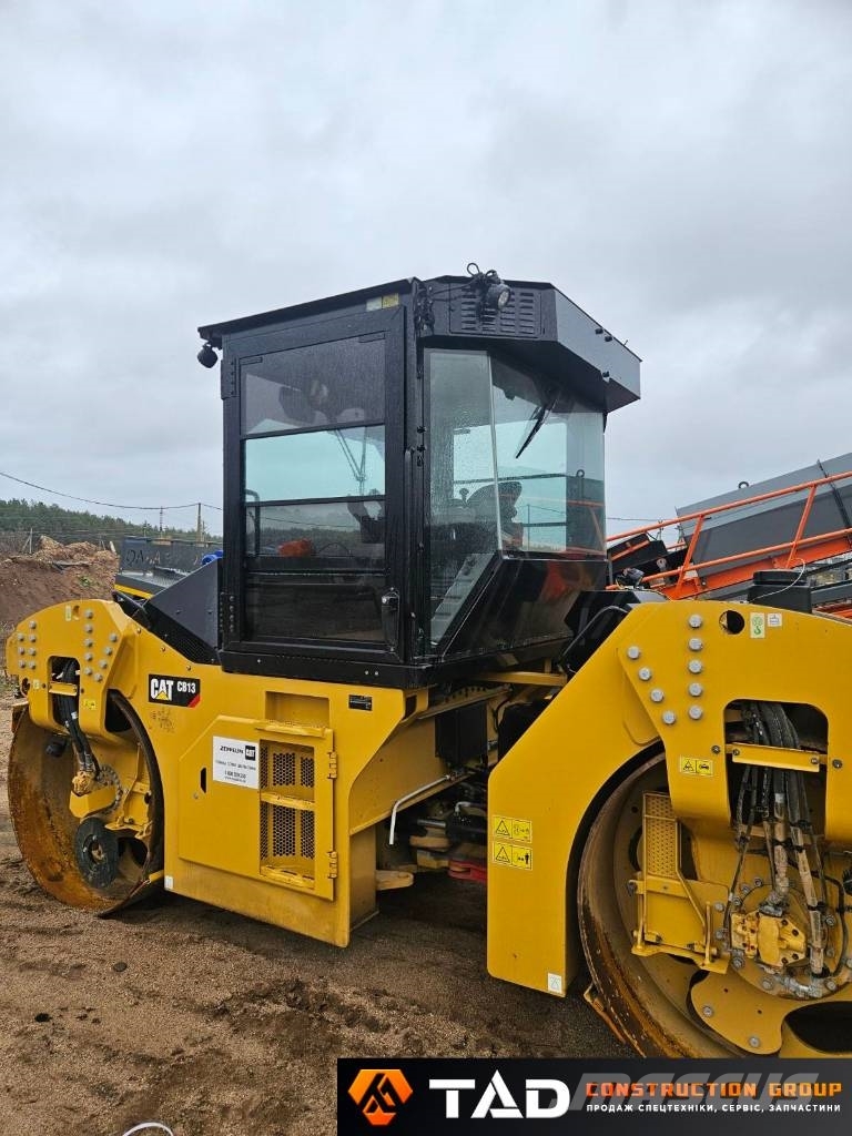 CAT CB 13 其他压路机