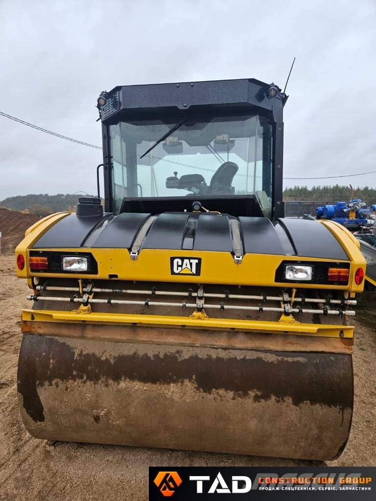 CAT CB 13 其他压路机